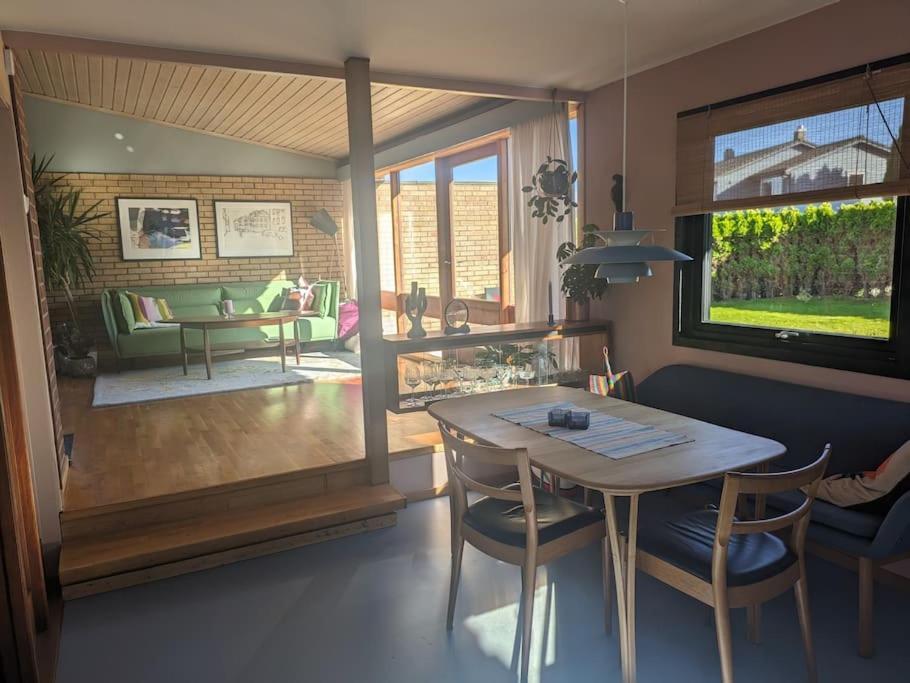 Villa, Walking Distance From Ons Villaer *